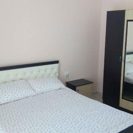 Bed And Breakfast Pogradec Esterno foto